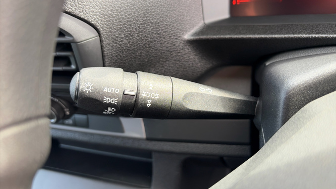 Vauxhall Vivaro L1 Diesel 1.5 Turbo D 120 Pro H1 Van - Image 44